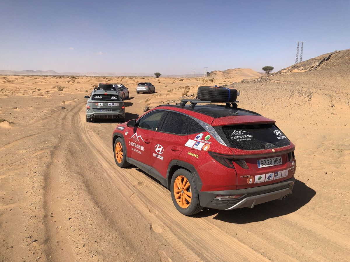 Foto: Nuestro Hyundai Tucson, en las inmediaciones del Erg Chebbi, en el sur de Marruecos.