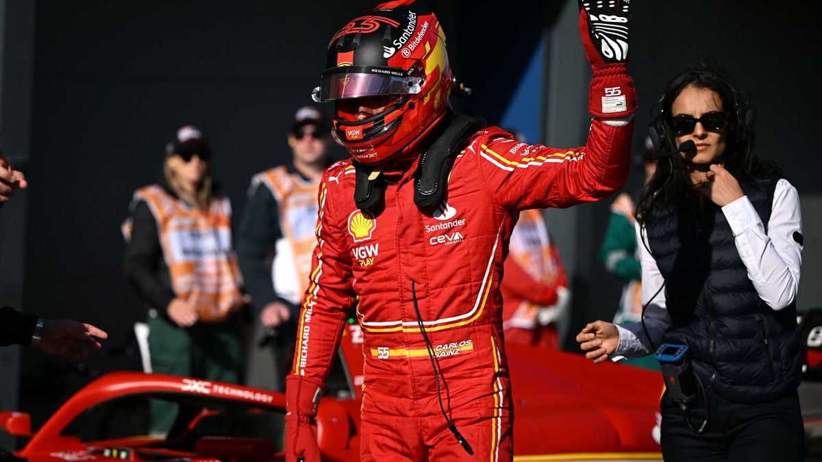 "Para no creérselo". Carlos Sainz convierte una apendicitis en una exhibición de coraje en la F1