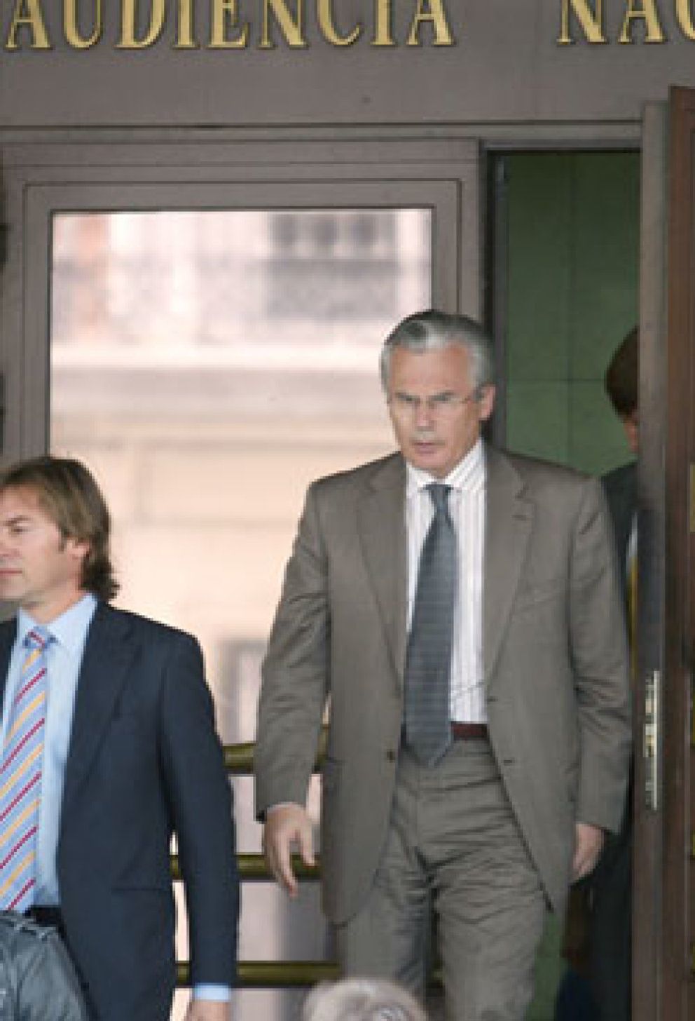 Foto: Garzón deja en libertad a los 10 nuevos imputados en la presunta trama de corrupción
