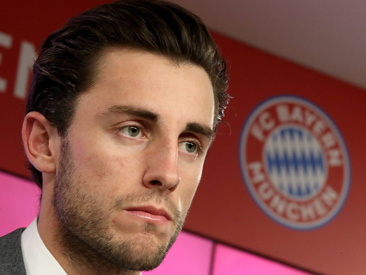 Foto: Álvaro Odriozola, en la presentación como jugador del Bayern de Múnich. (EFE)