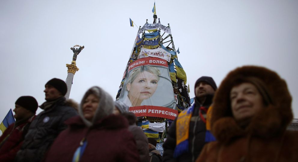 Manifestantes a favor del acuerdo de asociación con la UE, en el centro de Kiev (Reuters). 