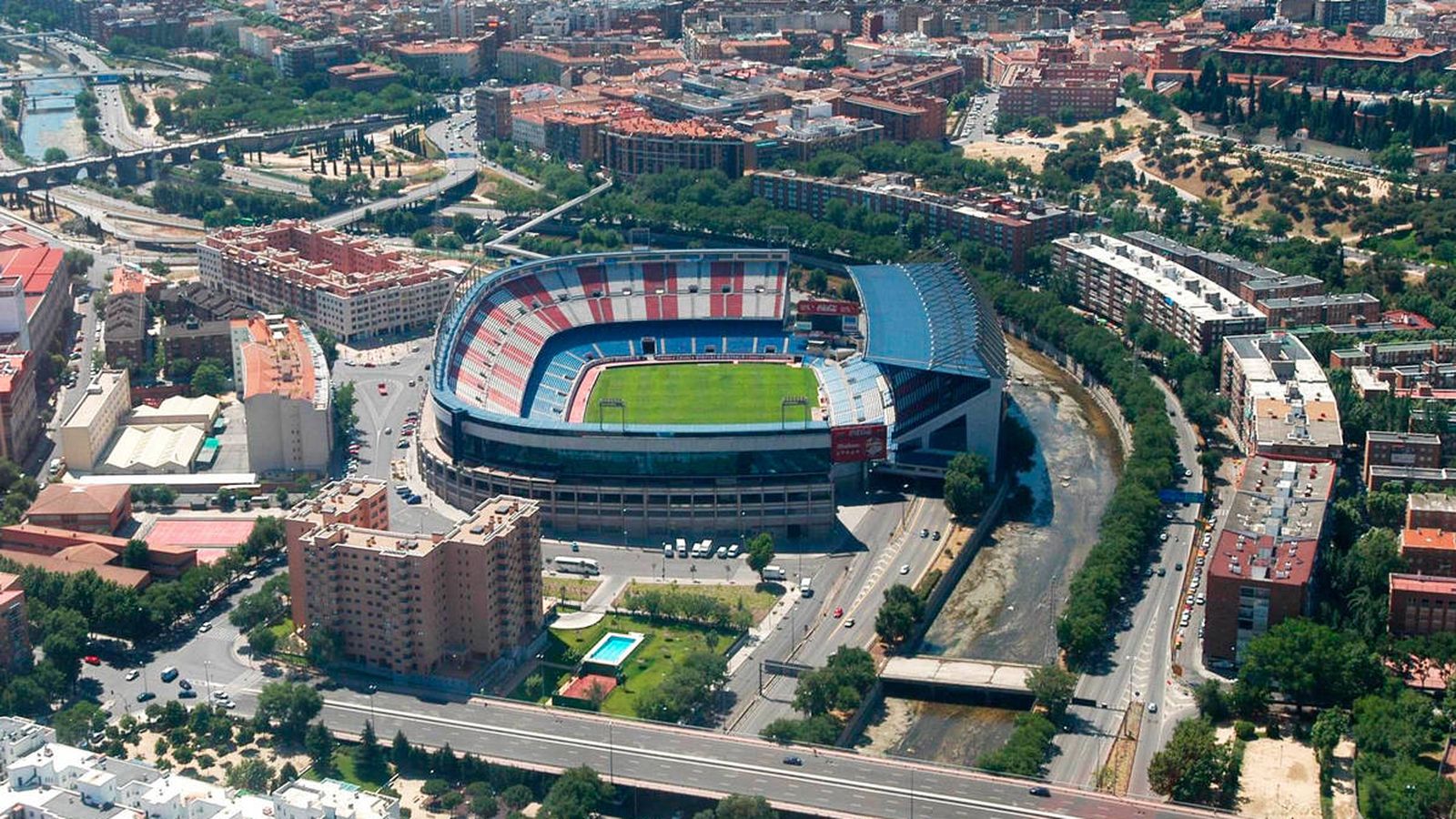 Foto: Vista aérea del estadio Vicente Calderón. (Ayuntamiento de Madrid)