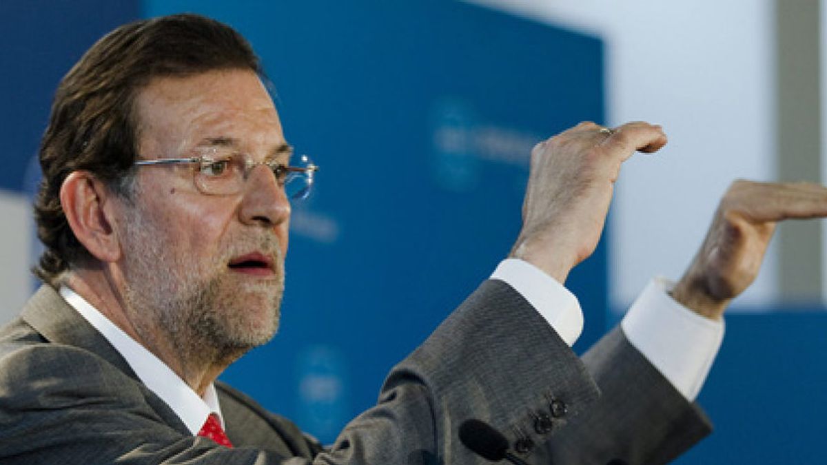 Rajoy: Quien más me critique tiene más posibilidades de suceder a Zapatero