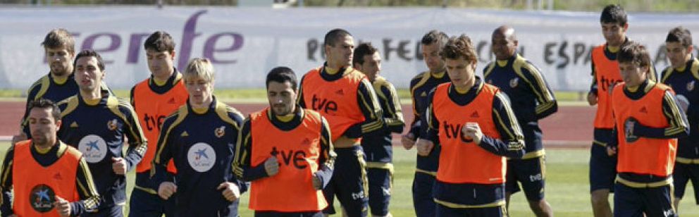 Foto: Xavi, Ramos, Villa, Silva y Piqué aumentan la carga de trabajo