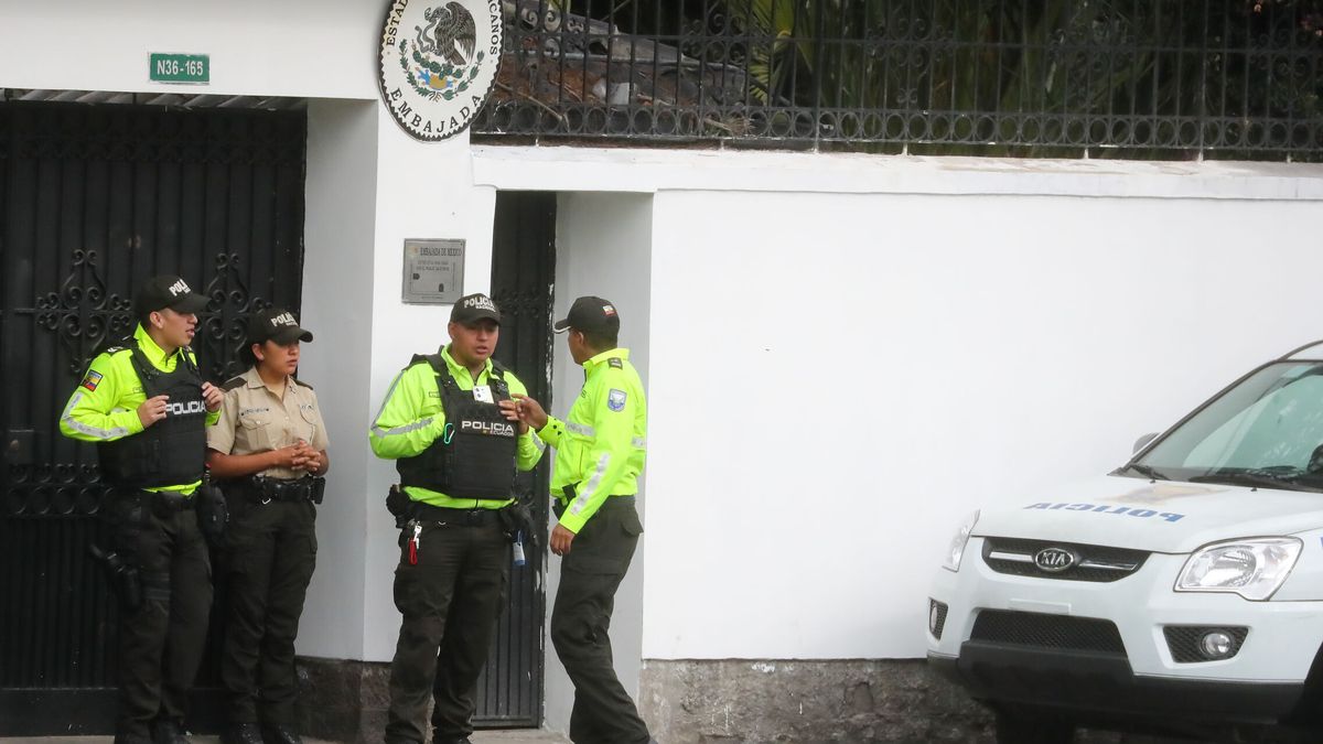 México cierra su embajada en Quito tras el asalto militar y la ruptura diplomática con Ecuador 