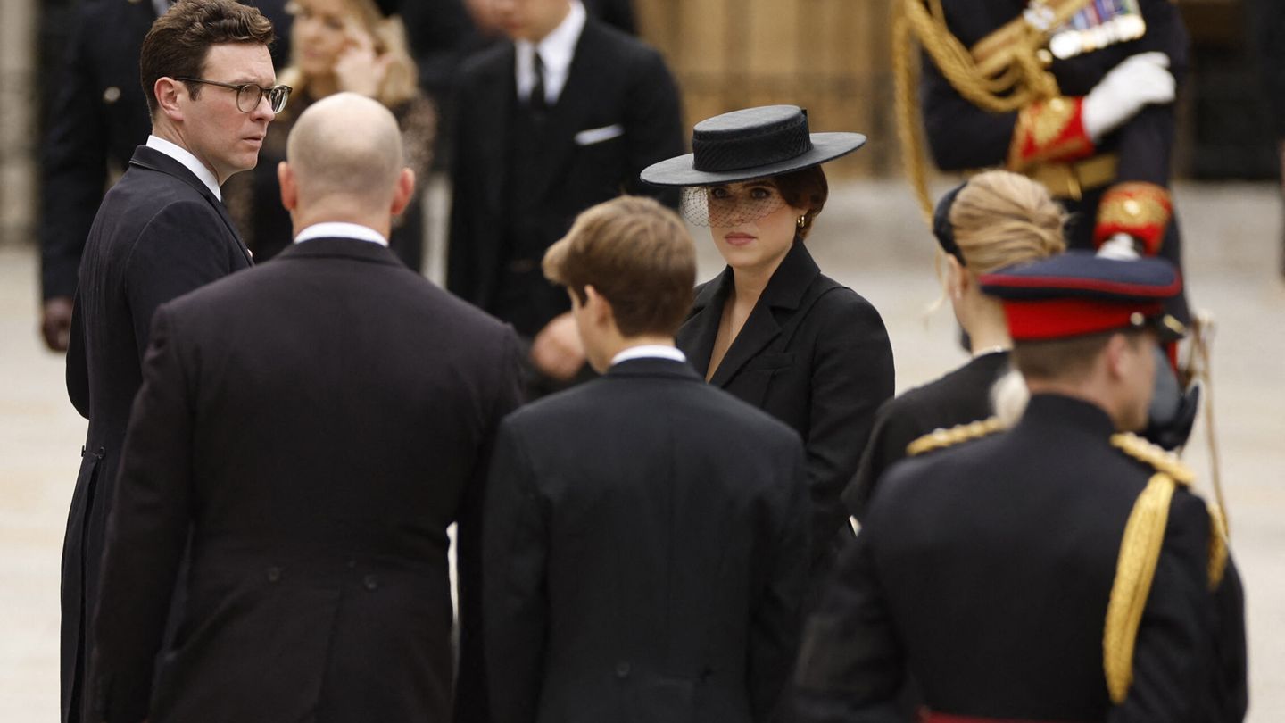 La princesa Eugenia, junto a su marido, Jack Brooksbank. (Reuters/John Sibley)