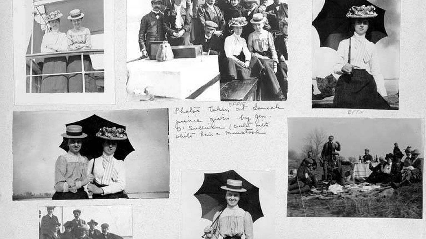 Mujeres se protegen del sol con paraguas en unas fotografías de comienzos del siglo XX. (Wikimedia)