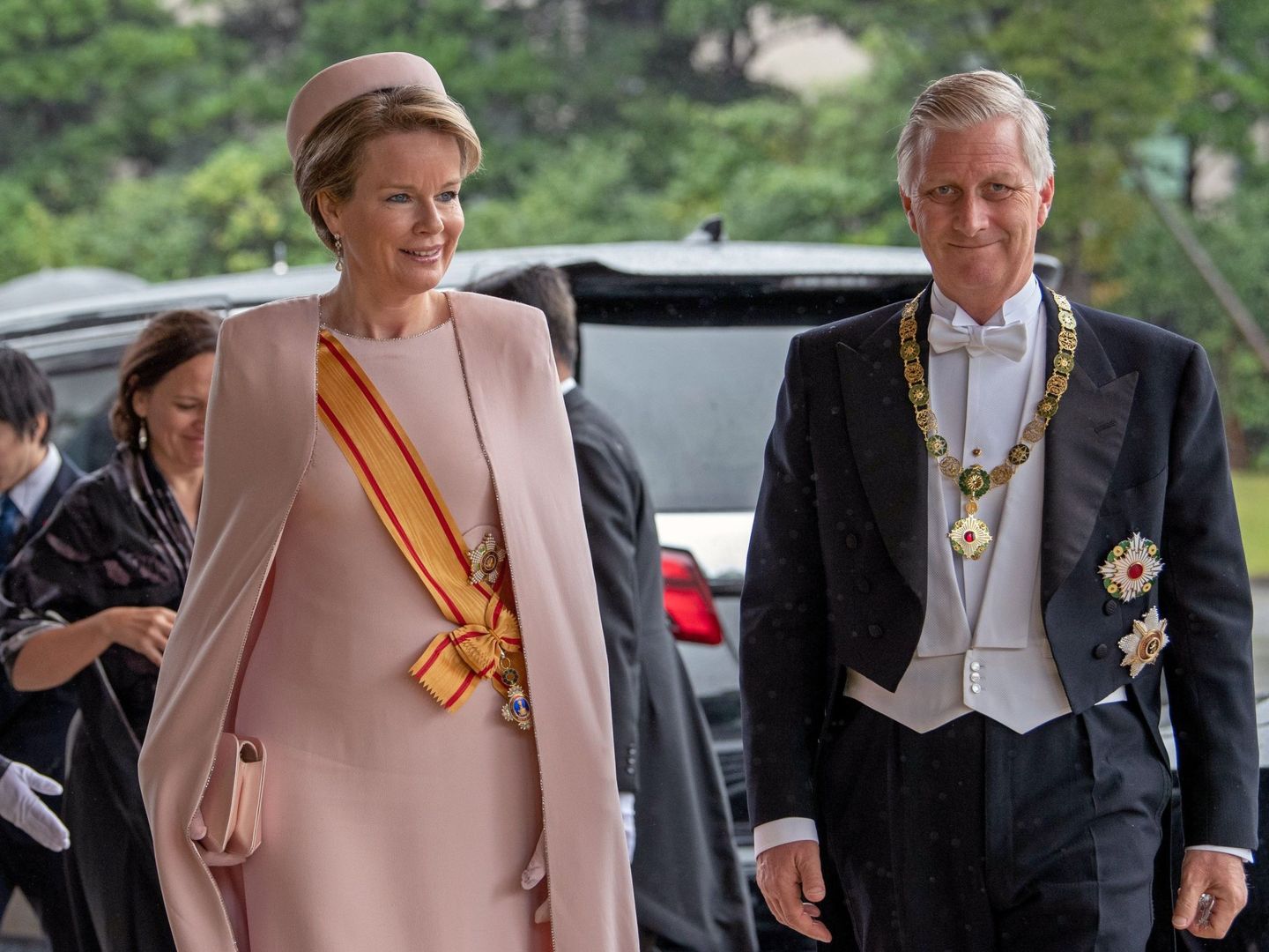Los reyes Felipe y Matilde de Bélgica,  durante la entronización de Naruhito. (EFE)