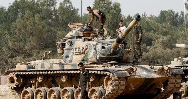 Foto: Un tanque en la frontera de Siria. (EFE)