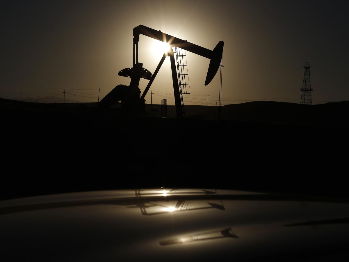 Foto: Imagen de una plataforma petrolífera en California. (Reuters/Lucy Nicholson)