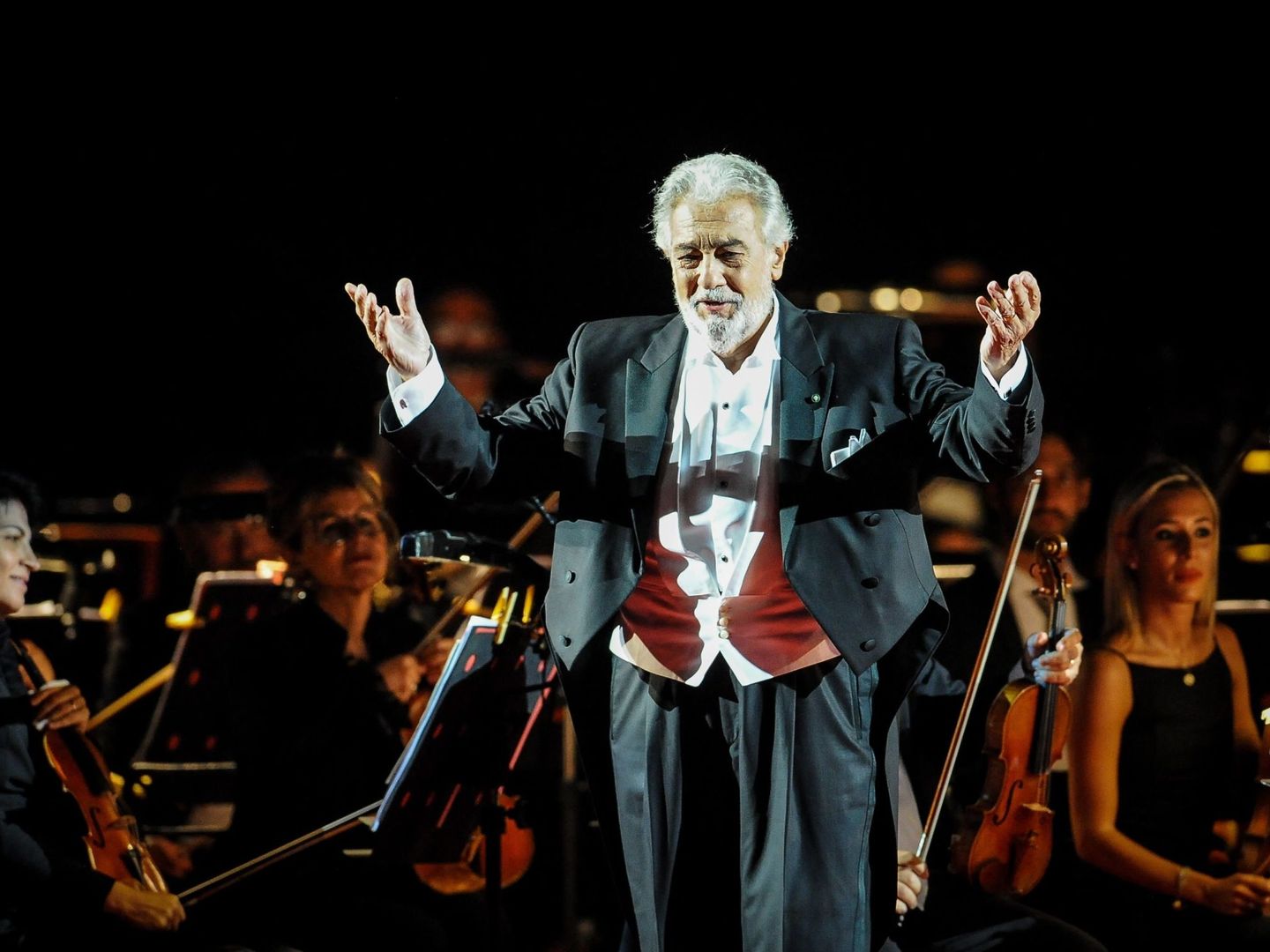 El tenor Plácido Domingo, durante su concierto en el Arena de Verona, el pasado mes de agosto. (EFE)
