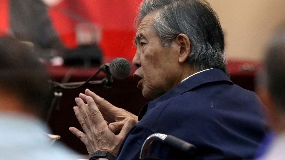 Ingresan al expresidente Fujimori por una fibrosis pulmonar y su exesposa sigue grave