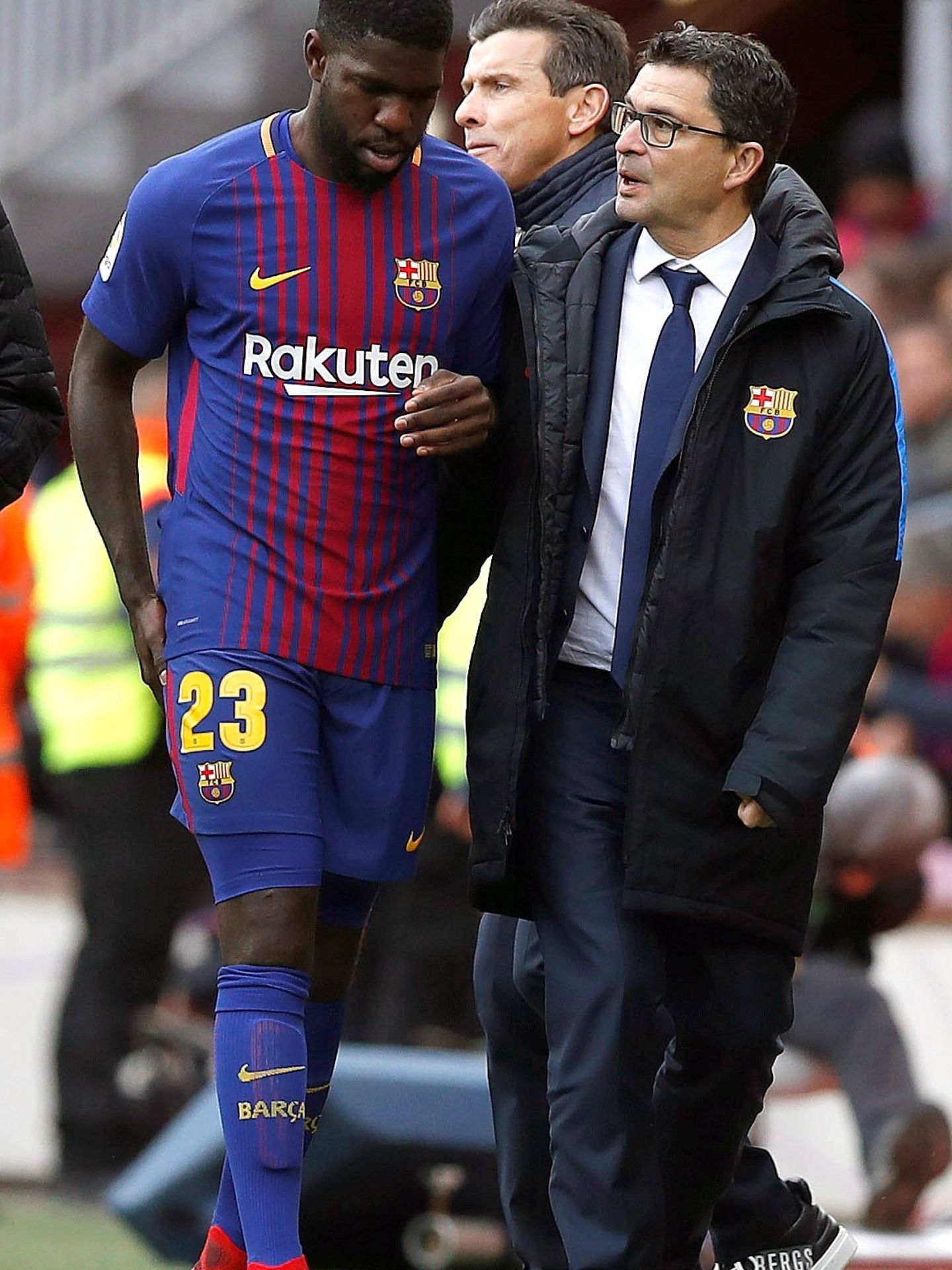Umtiti se tuvo que retirar lesionado del FC Barcelona-Celta de Vigo. (EFE)