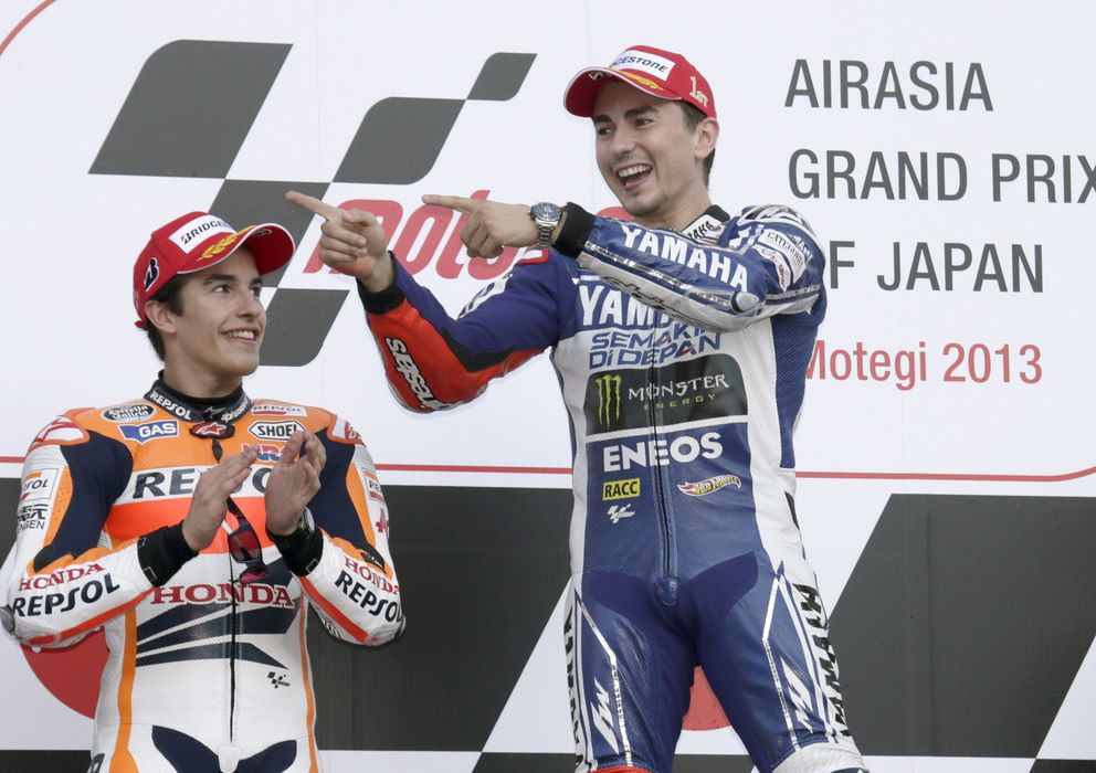 Foto: Lorenzo celebra la victoria en el GP de Japón (Efe). 