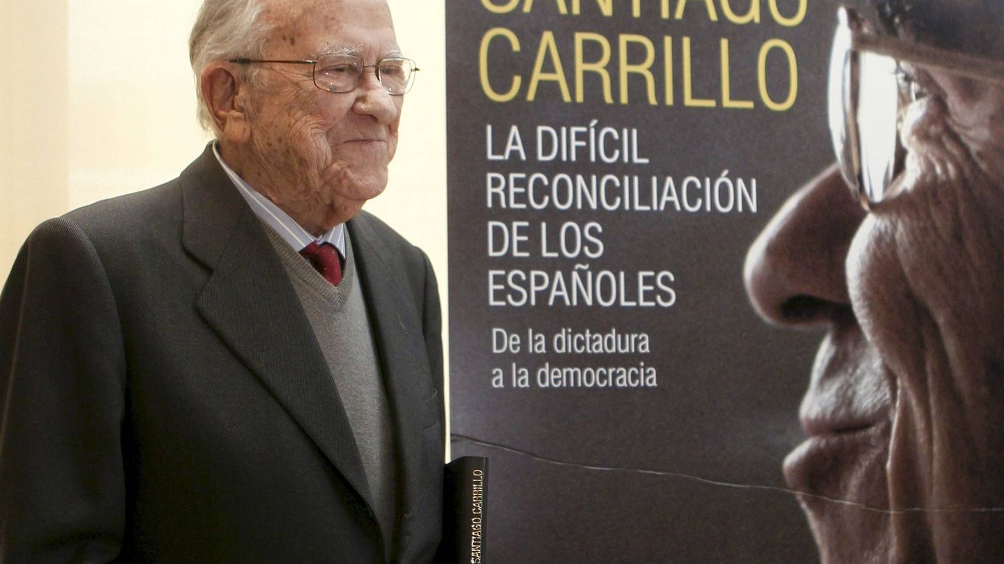  Santiago Carrillo durante la presentación de su libro 'La difícil reconcialización de los españoles'. (EFE)