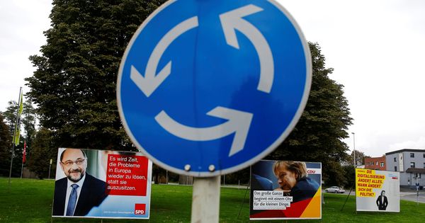 Foto: Carteles electorales de Angela Merkel (CDU) y Martin Schulz (SPD), en Bonn, Alemania. (Reuters)