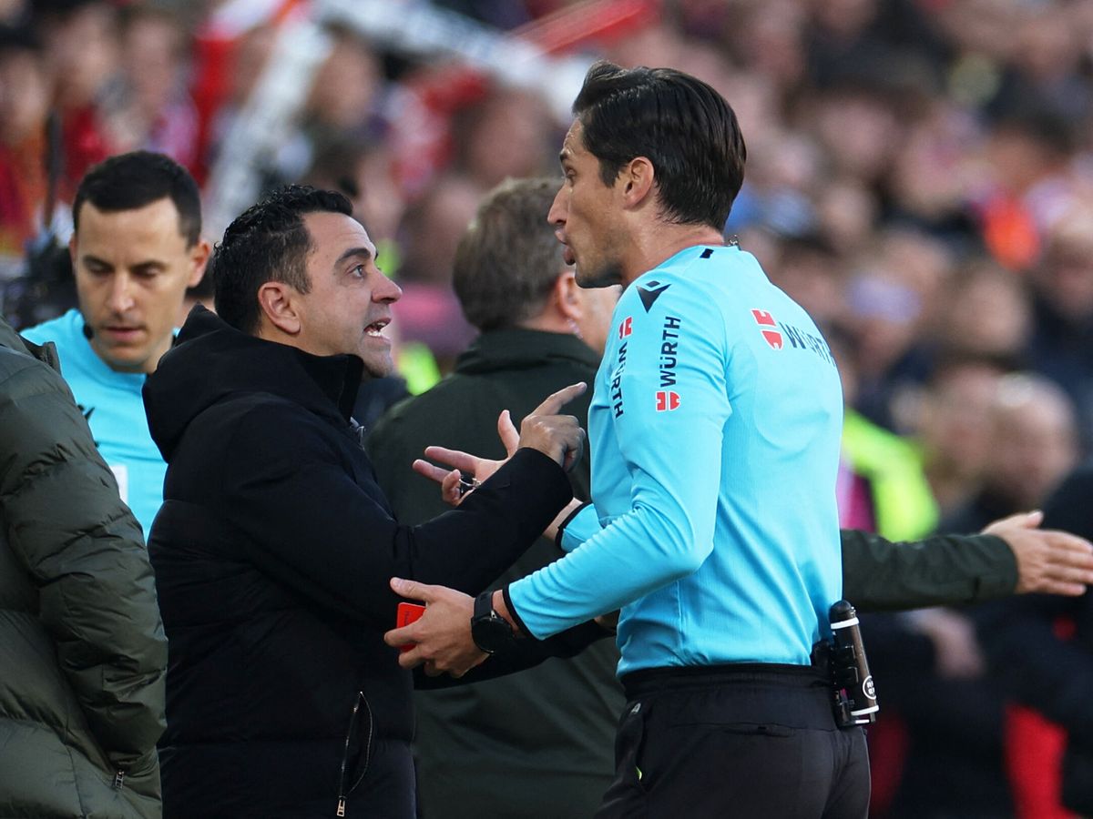 Foto: Xavi volvió a mostrarse muy duro con los árbitros. (Reutes/Isabel Infantes)