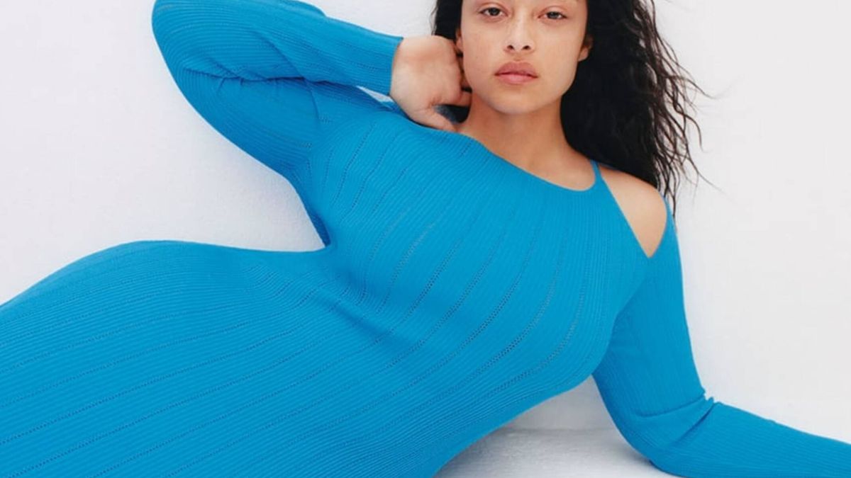 Llegan a Zara 3 nuevos vestidos monocromáticos para tu armario de primavera