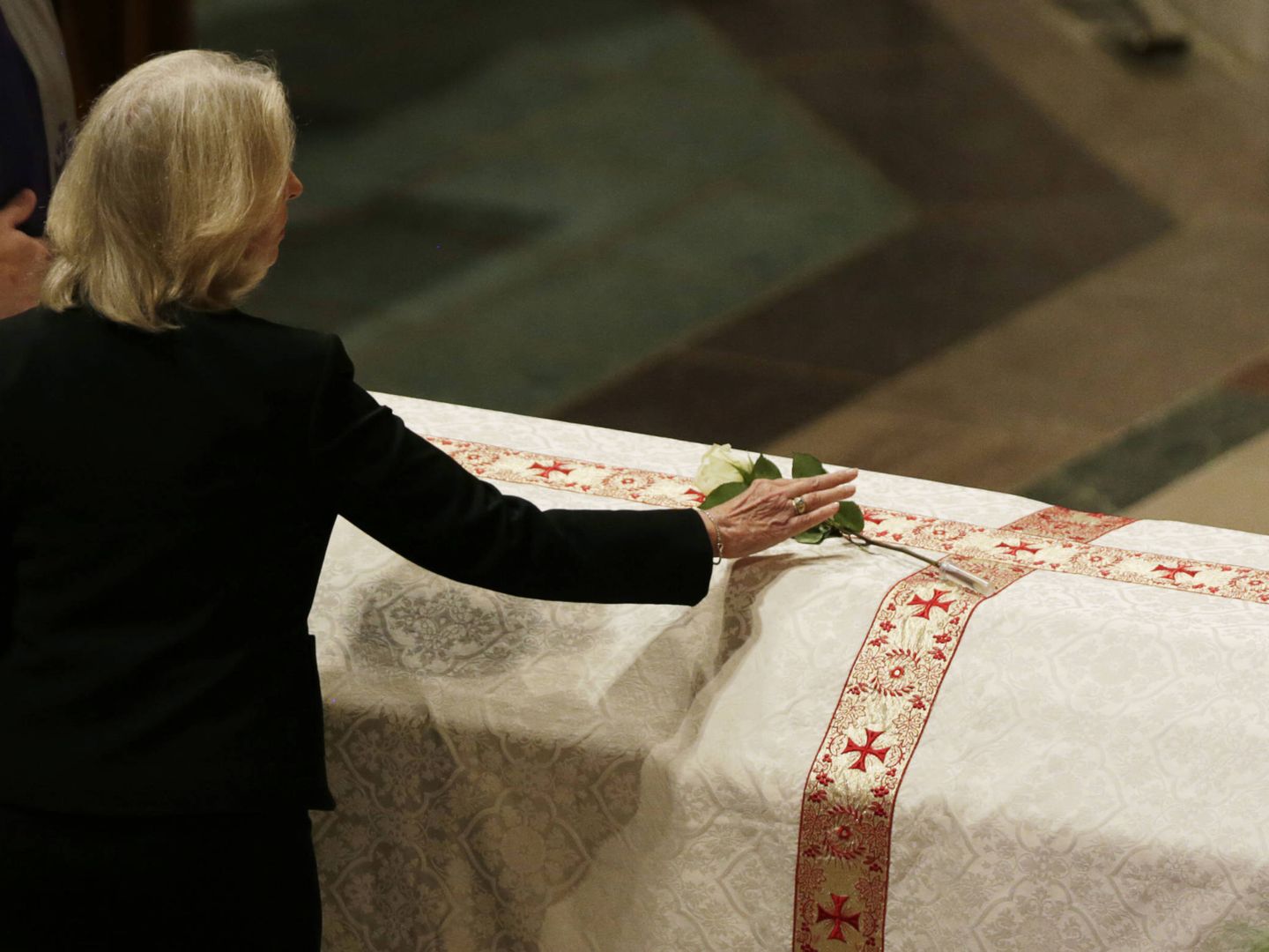 Quinn durante el funeral de su marido. (Reuters)
