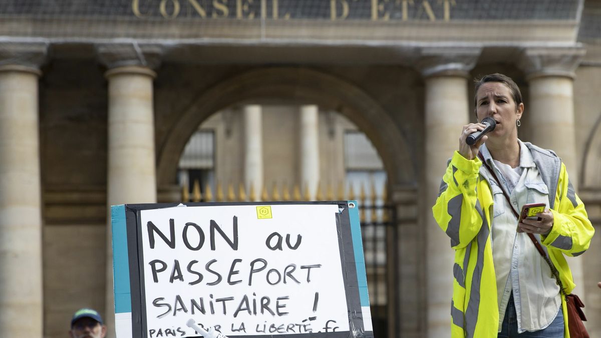 La justicia francesa da vía libre al uso del certificado covid para entrar a los bares