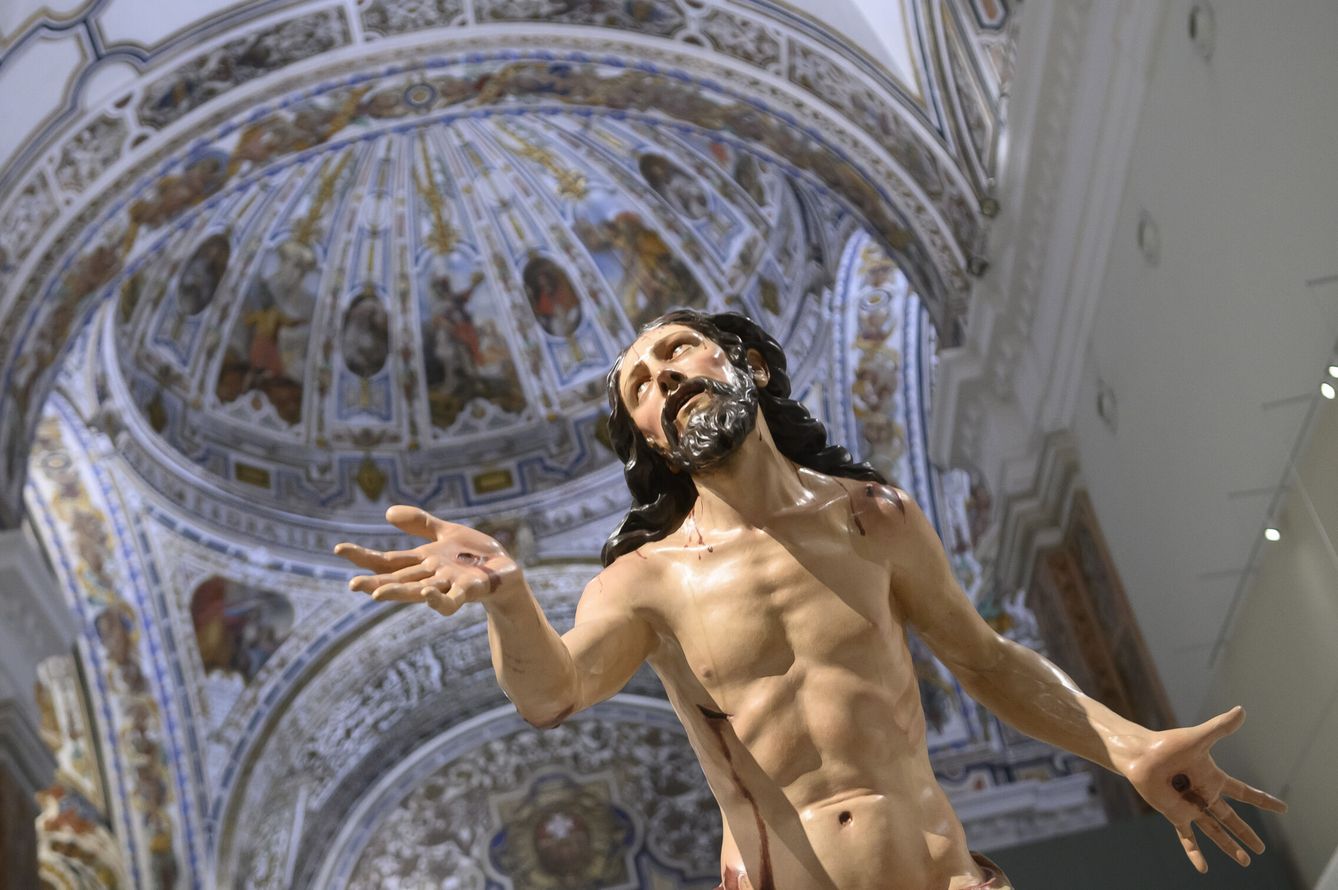 El Cristo del Perdón de la iglesia de Santa María Coronada de Medina Sidonia se expuso junto a otras obras en el Museo de Bellas Artes de Sevilla. (EFE/Raúl Caro) 
