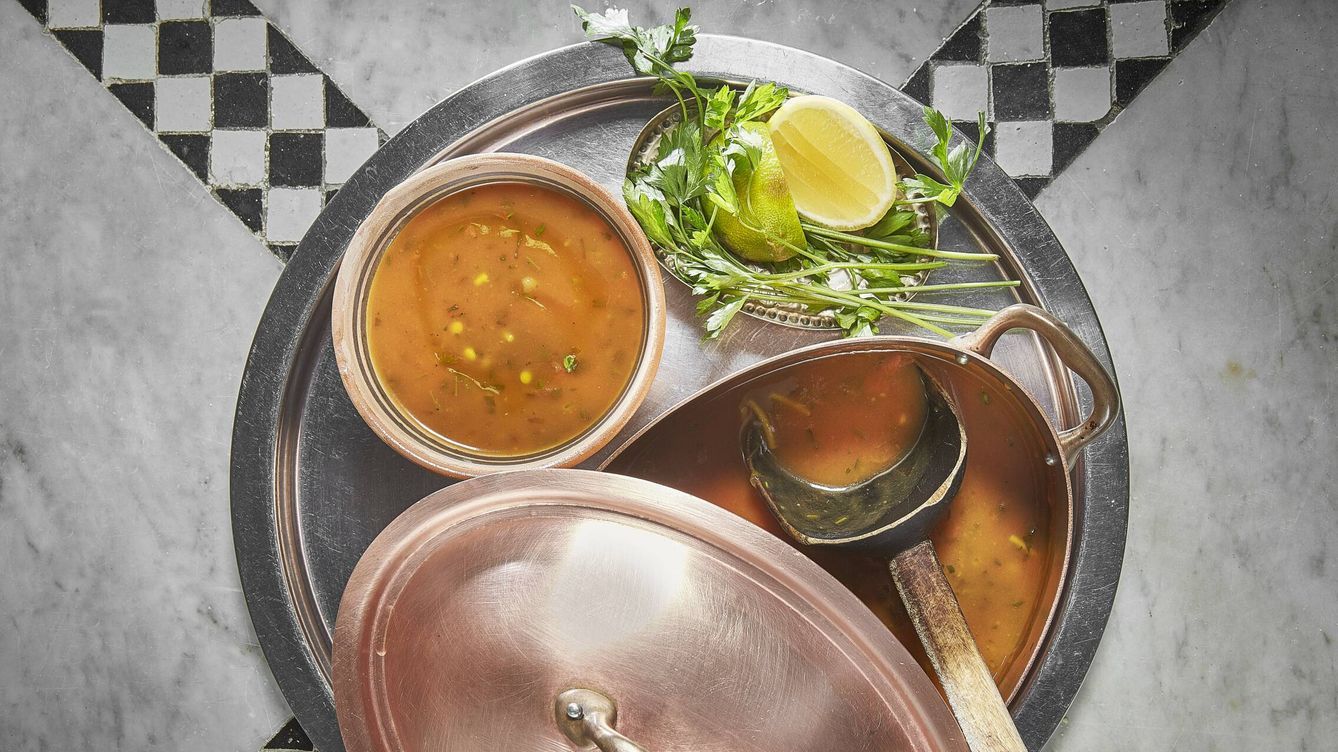 Foto: La cocina marroquí brillará en este Salón Gourmets. Imagen del libro dedicado a la chef vasco-marroquí Najat Kaanache. (Planeta Gastro)