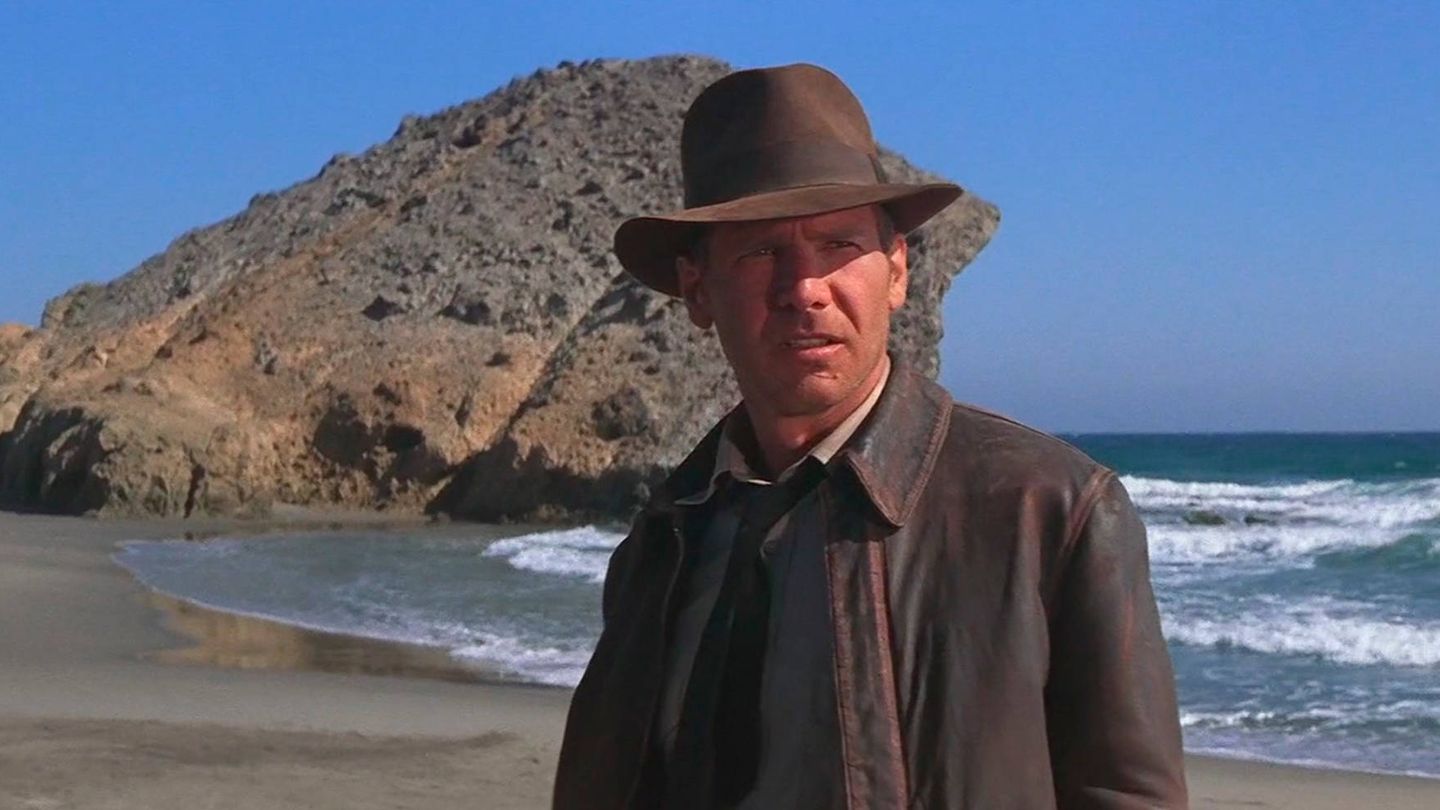 Harrison Ford en la playa de Mónsul en una de las escenas de 'Indiana Jones y la última cruzada'. (Andalucía Film Comission)