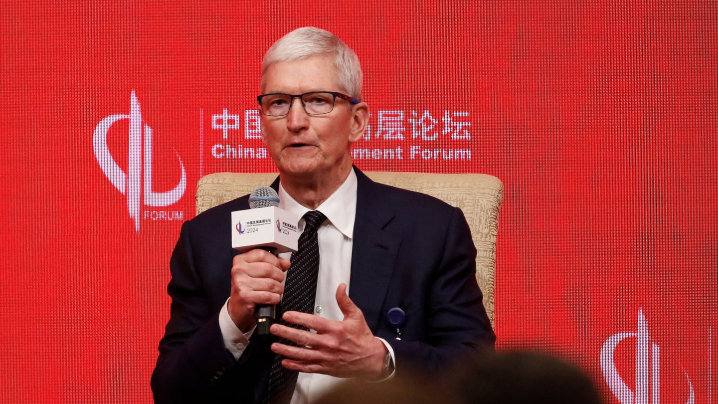 El CEO de Apple la semana pasada dorando la píldora a China en China. (Reuters)
