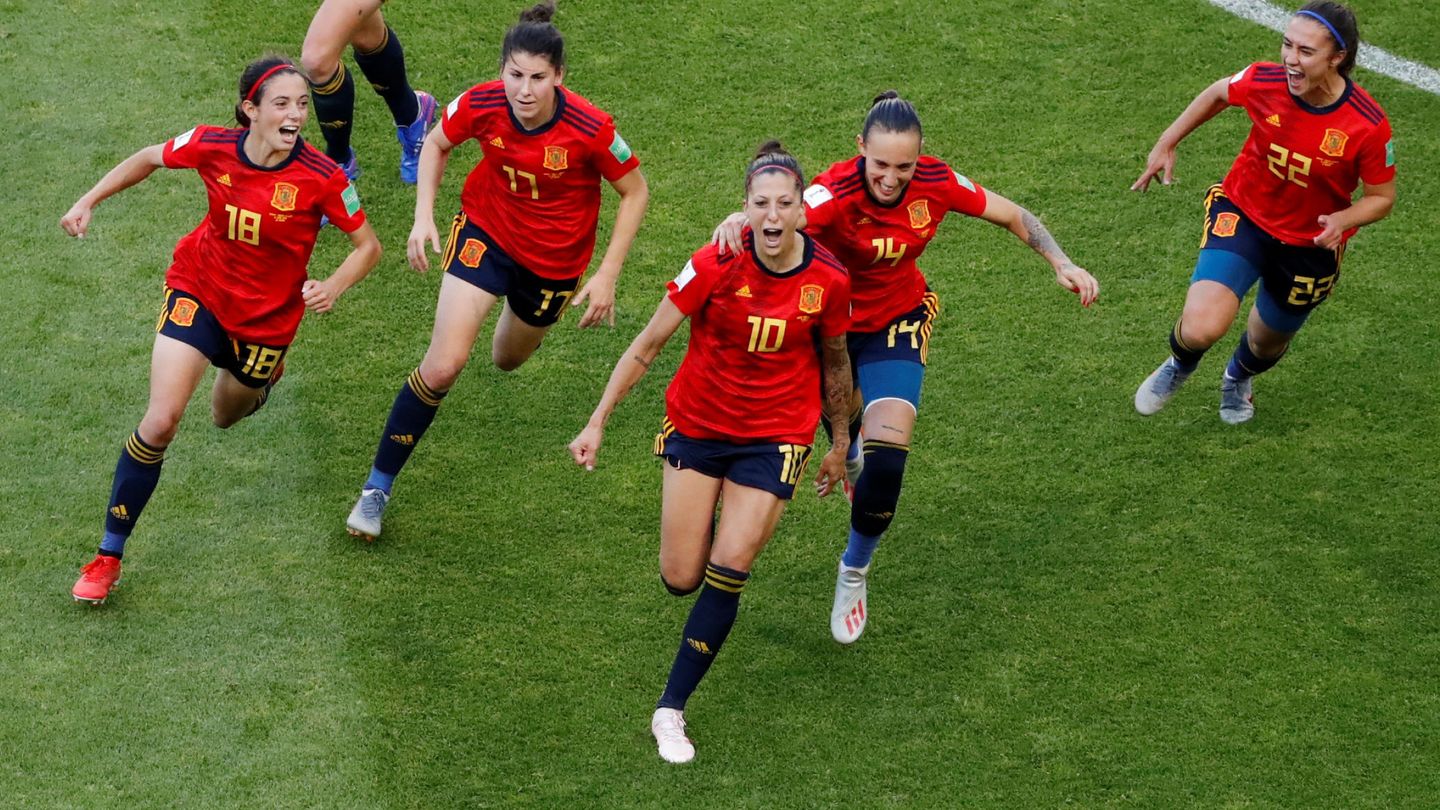El éxtasis español con el segundo gol de Jennifer Hermoso. (Reuters)
