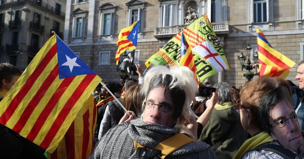 Foto: Manifestación de apoyo a Puigdemont. (EFE)