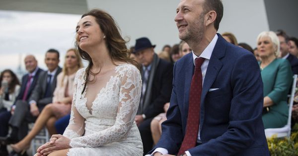 Foto: Carolina Punset y Alexis Marí, en su boda, que se celebró el mismo día del congreso de Ciudadanos el pasado mes de febrero.