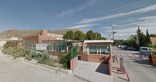 Foto: Exterior del centro penitenciario Fontcalent, en Alicante. (Google Maps)