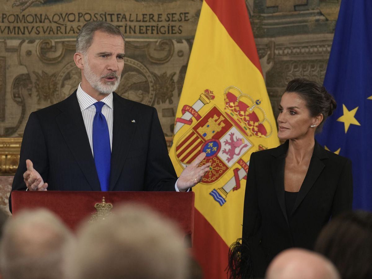 Foto: Felipe VI, en la recepción del Palacio Real. (EFE/Borja Sánchez-Trillo)