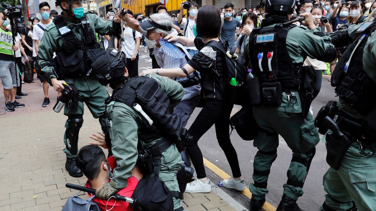 Al menos 80 menores detenidos en Hong Kong en las protestas contra las leyes chinas