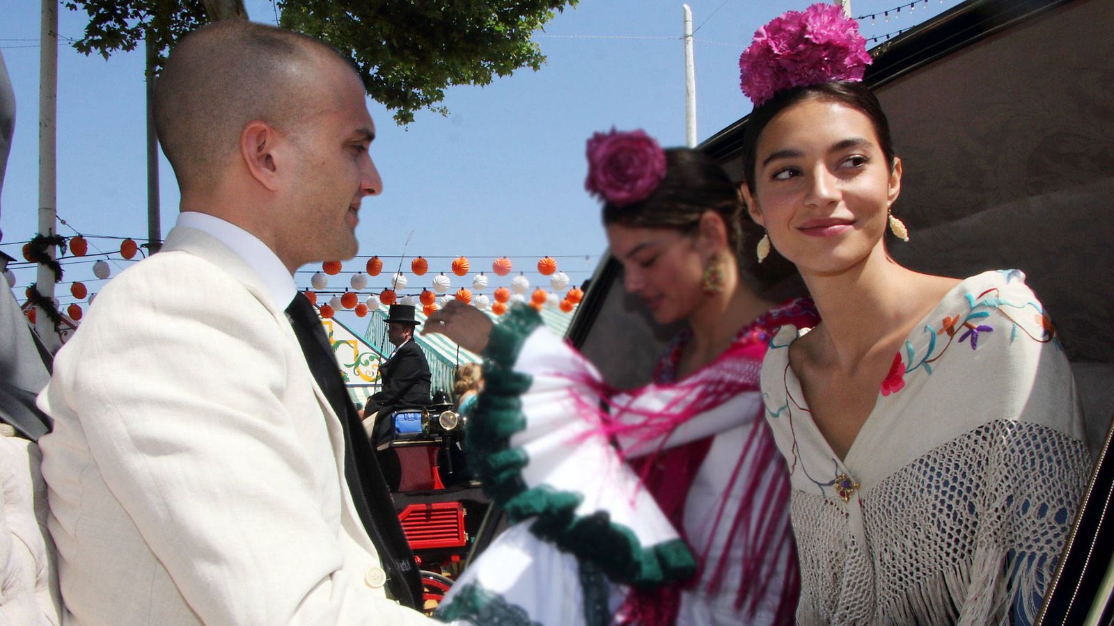 Foto: Rocío Crusset y Maggio Cipriani, en la Feria de Abril. (Lagencia Grosby)