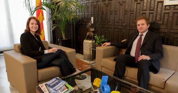 Foto: El cónsul Mohamed el Harrak, con la alcaldesa de Girona, Marta Madrenas, en febrero de 2017. (Ayuntamiento de Girona)