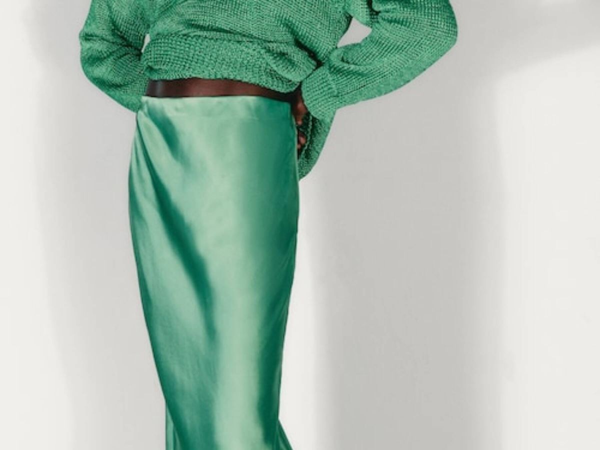Foto: La nueva falda satinada de Massimo Dutti. (Cortesía)