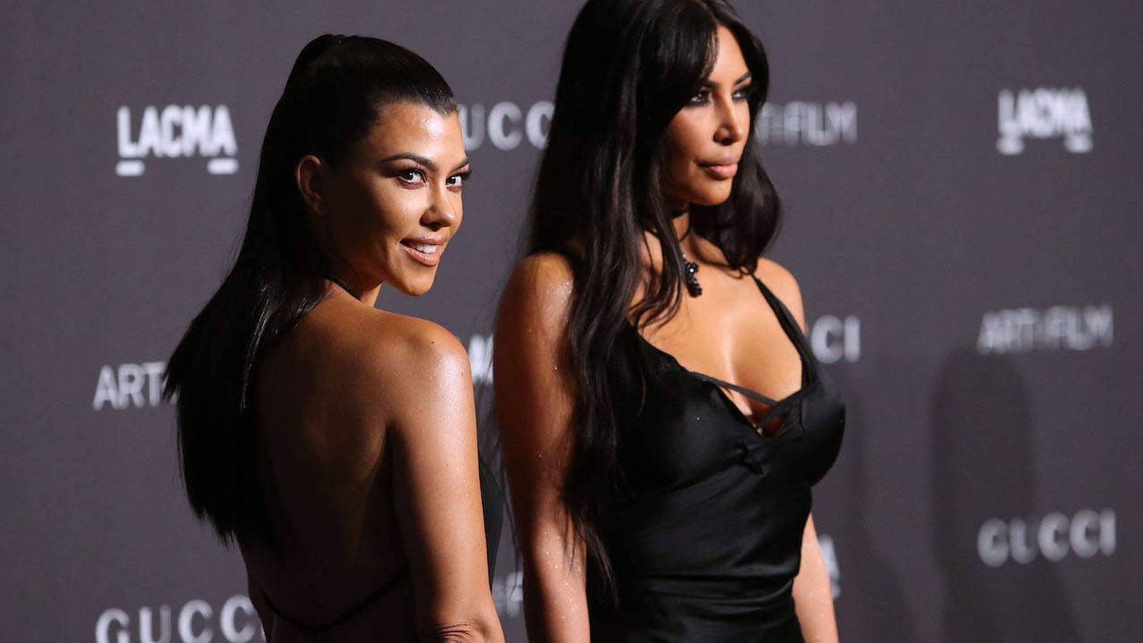 Foto: Kourtney Kardashian y Kim Kardashian (Getty)