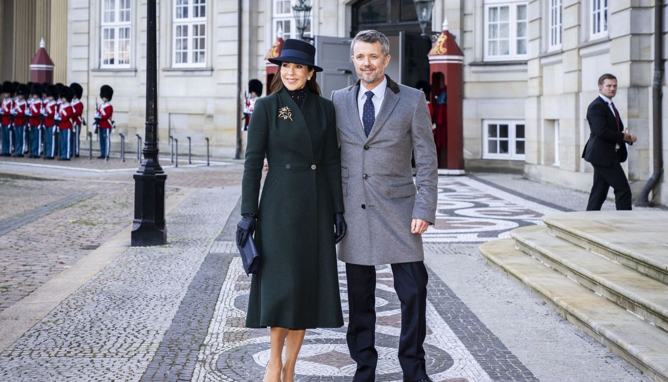 Mary y Federico de Dinamarca en el palacio de Amalienborg. (EFE)