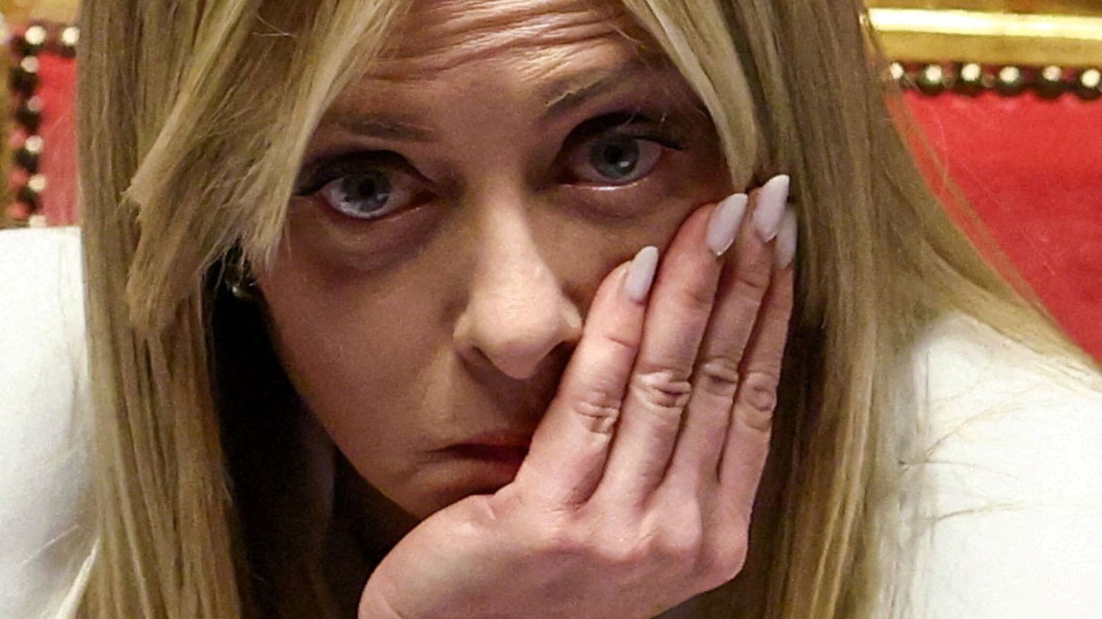 Giorgia Meloni, nueva víctima de deepfakes con IA: "Debo admitir que quienquiera que los haya creado me ha mejorado bastante"