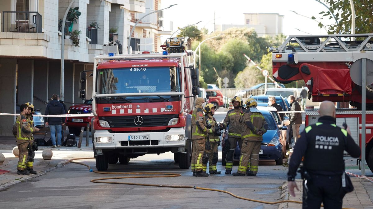 Rebajan a nivel 1 el incendio de la planta de biomasa de Ibiza, que podría extinguirse el viernes
