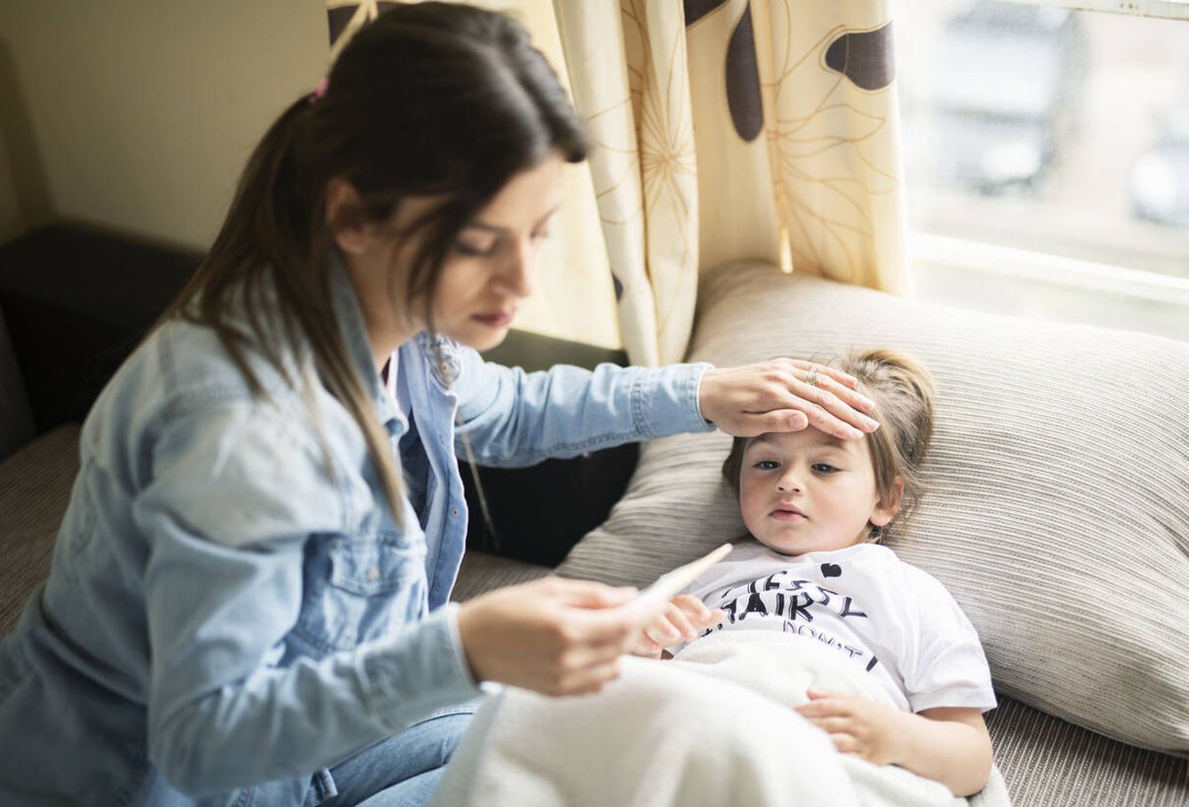 La fiebre en los niños preocupa mucho a los padres. (iStock)