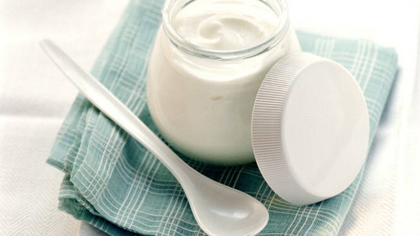 El yogur es uno de los alimentos con probióticos más habituales en nuestra dieta. (Foto: Gtres)