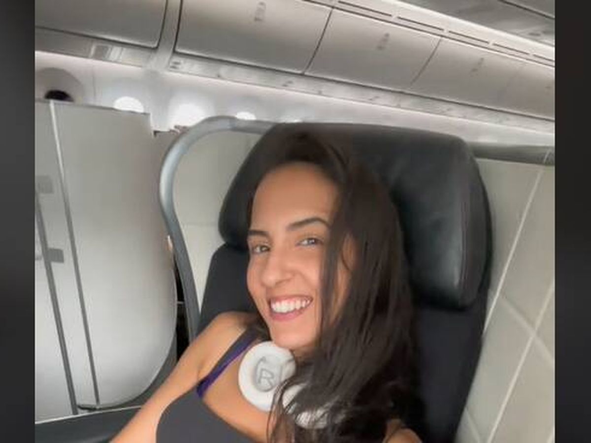 Foto: Una pasajera se niega a ceder su asiento en primera clase de un avión para que una familia pudiera sentarse junta (TikTok/@lifewithdrsab)