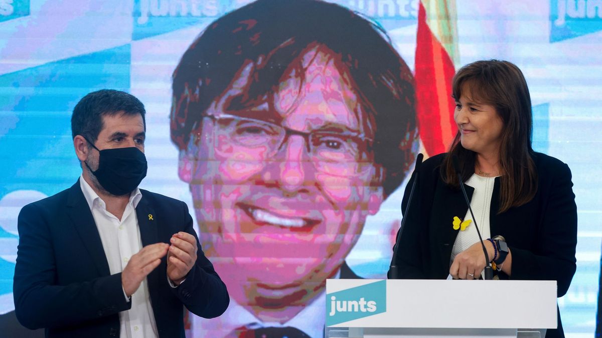 Carles Puigdemont abandona a Laura Borràs y arrincona al sector más radical de JxCAT