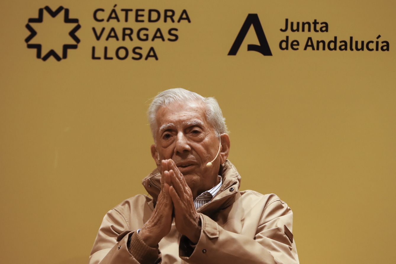 El escritor Mario Vargas Llosa el pasado mes de febrero en Málaga (EFE)