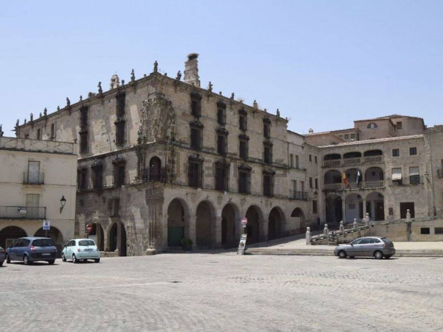 Vea aquí toda la información sobre esta casa palacio en Trujillo, Cáceres.