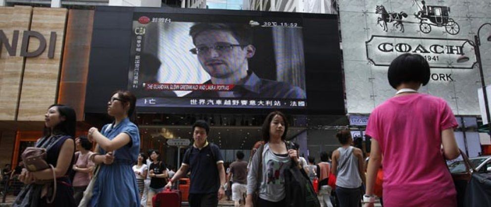 Foto: Garzón quiere defender al ‘espía’ Snowden en su nuevo destino ecuatoriano
