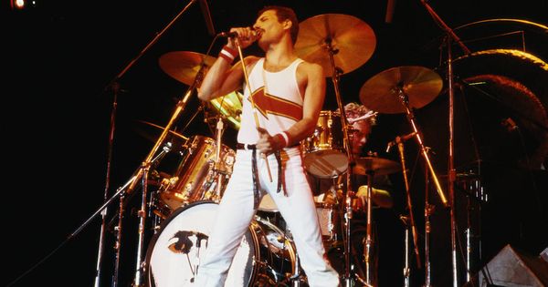 Foto: Freddie Mercury, durante un concierto de Queen en 1982 (Getty Images)