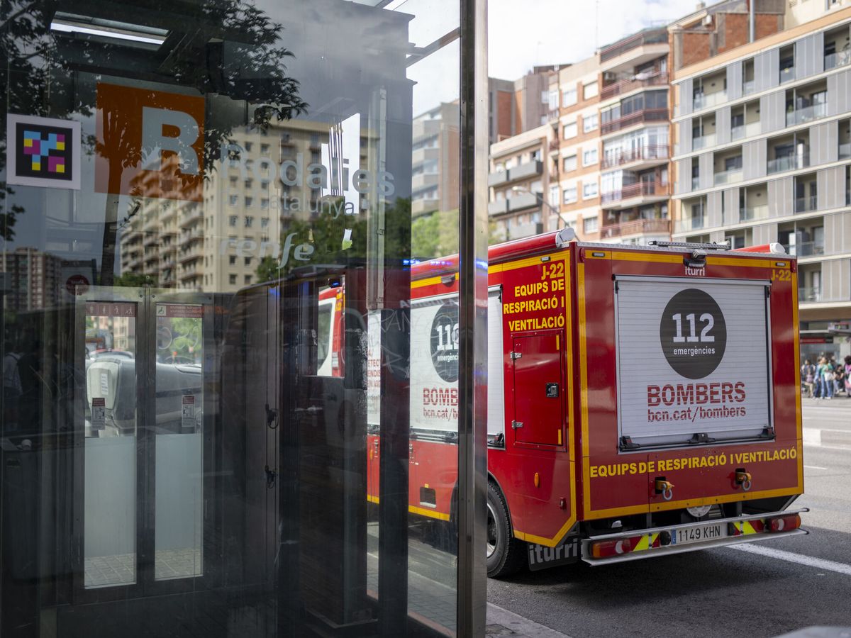Foto: Un camión de bomberos en Barcelona. (Europa Press/Lorena Sopêna)